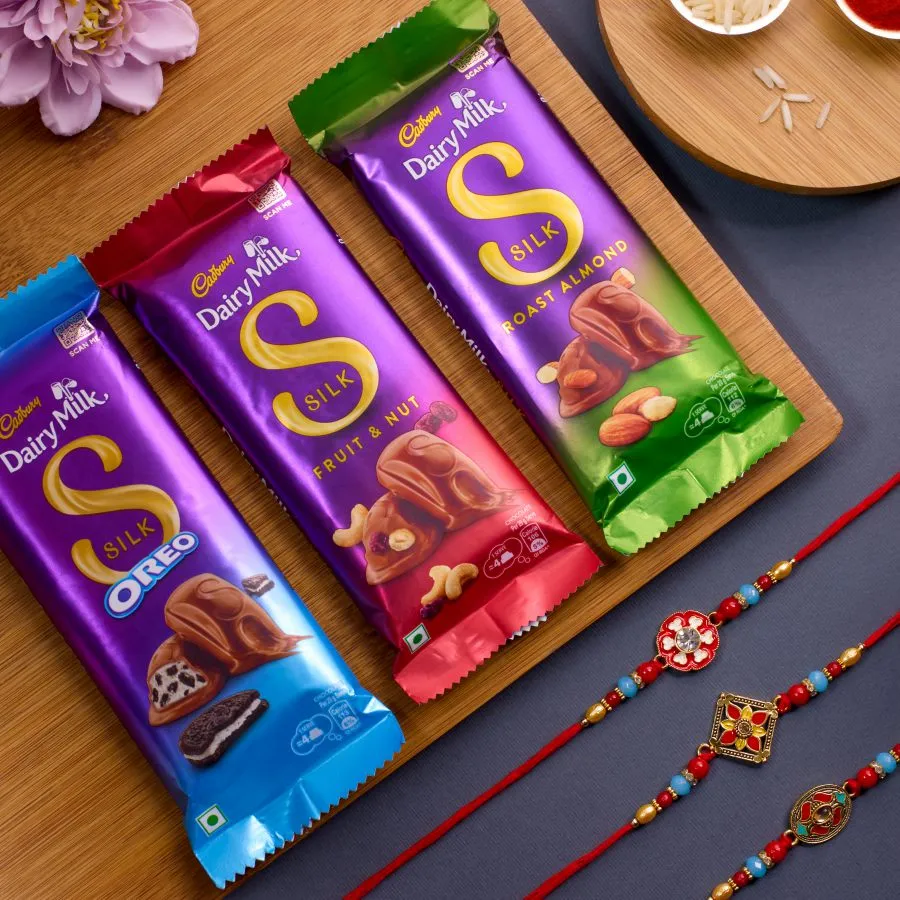 Charming Kundan Rakhi & Chocolates Combo 1