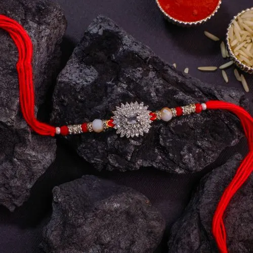 Luxurious Rakhi Set with Complimentary Gifts 1